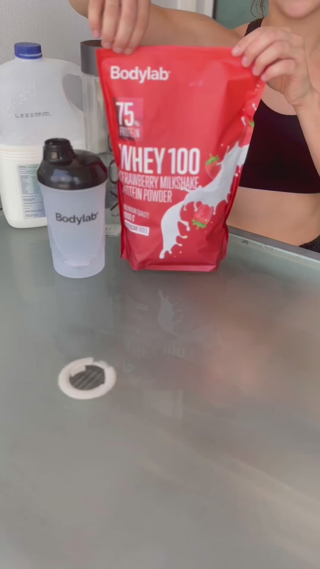 Whey 100 Strawberry Milkshake (1 kg)